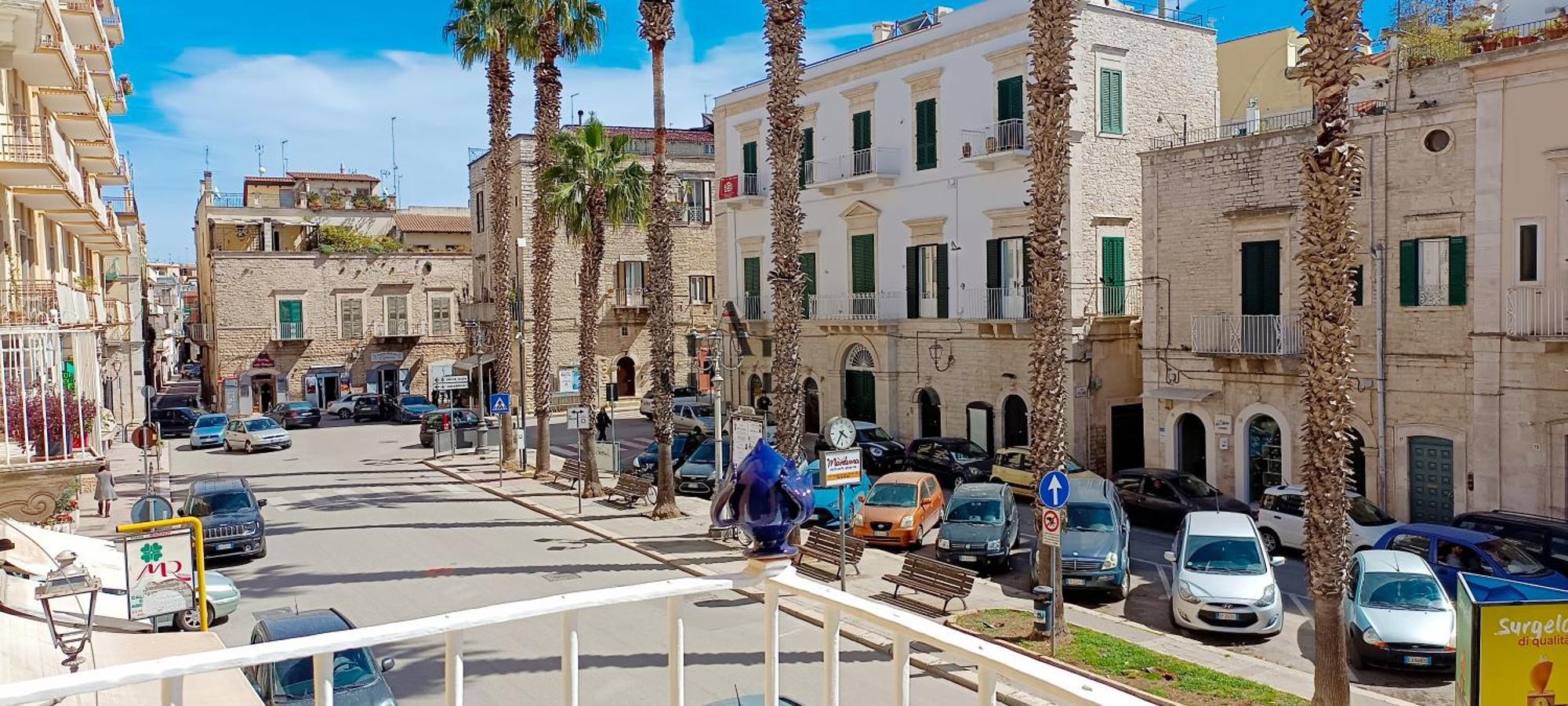 De Lucia Affittacamere - Elegante Appartamento Storico Nel Cuore Della Citta Terlizzi Exterior foto