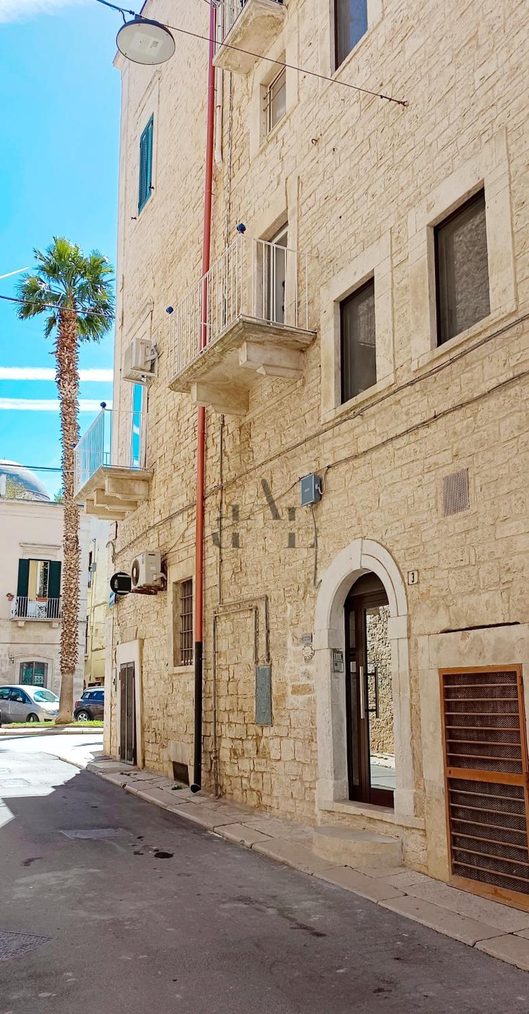 De Lucia Affittacamere - Elegante Appartamento Storico Nel Cuore Della Citta Terlizzi Exterior foto